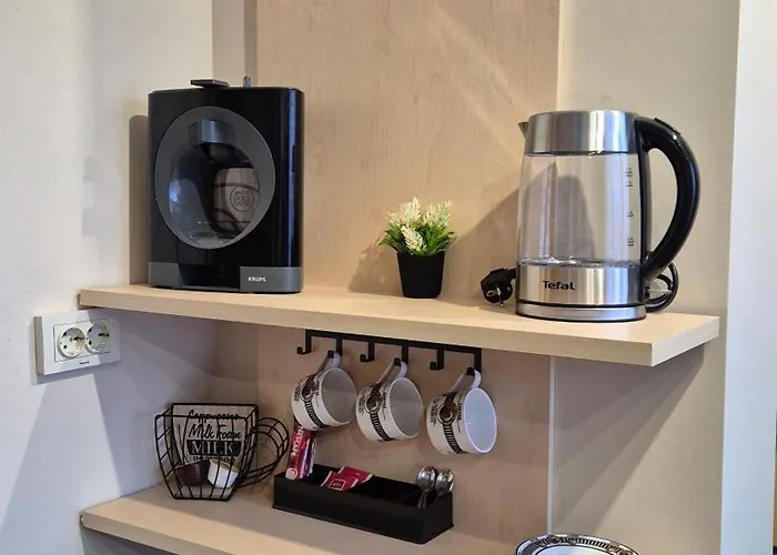 Elit - And Hill View *